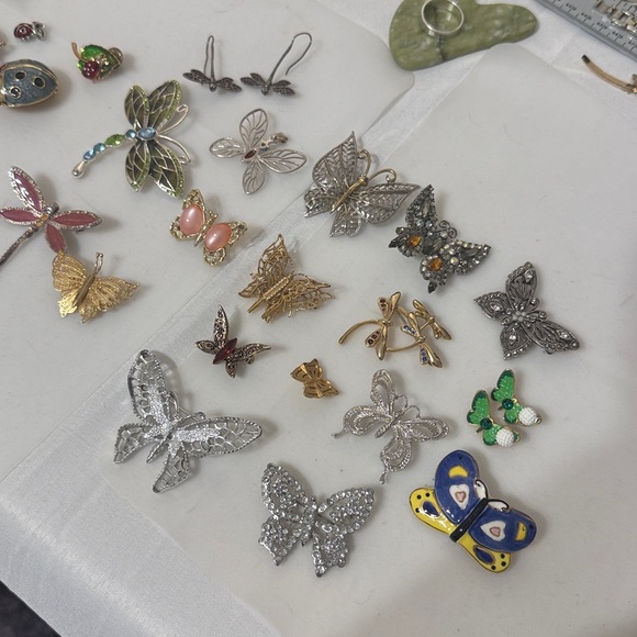 Vintage Jewelry - Dragonfly & Butterfly brooches vintage & modern